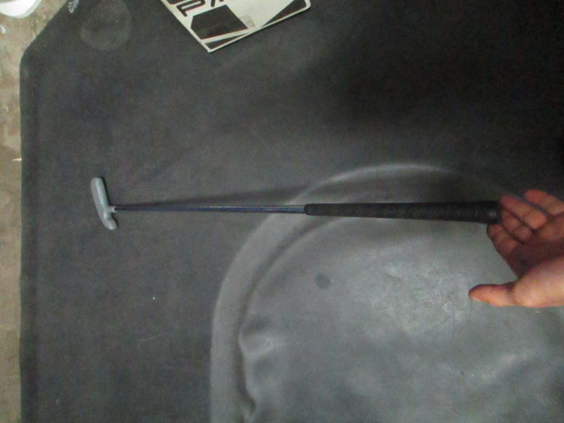 Load image into Gallery viewer, Used Unbranded 30" Long Jr Putter Left Hand
