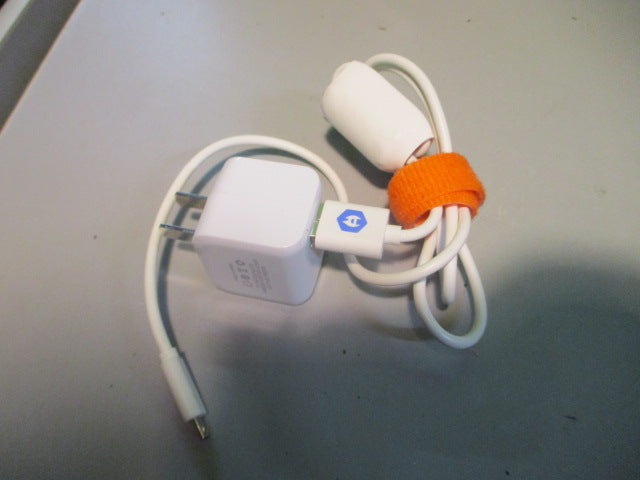 Load image into Gallery viewer, Used Abom Heet Heated Snowboard Googles W/ Charger
