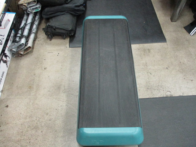 Load image into Gallery viewer, Used The Step Aerobic Step W/ 4 Risers
