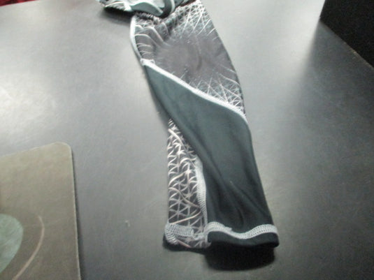 Used Under Armour Adult Compression Sleeve