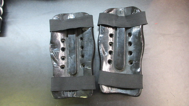 Load image into Gallery viewer, Used Swift Martial Arts Shin Guards

