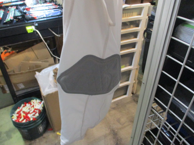 Load image into Gallery viewer, Used Schutt Adult Large 5 Padded Compression Shirt
