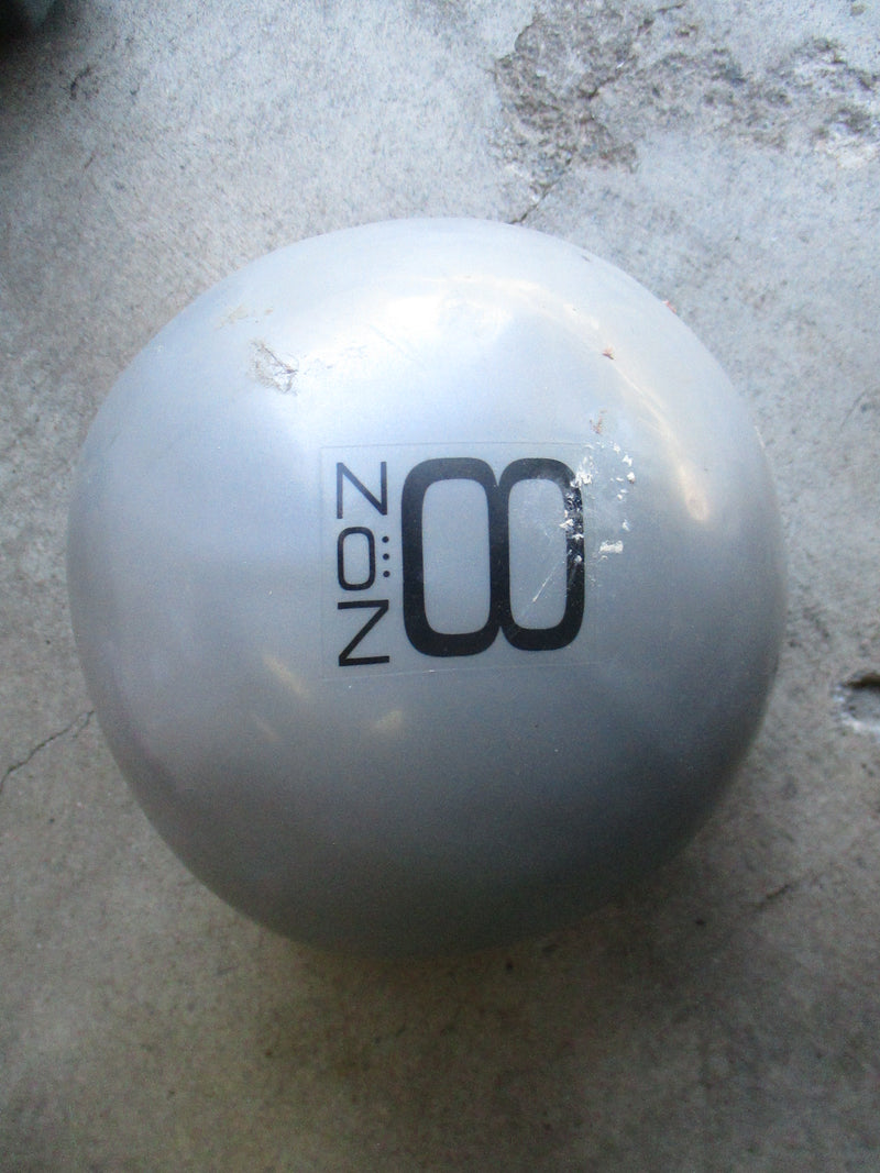 Load image into Gallery viewer, Used ZON 8LB Easy Grip Medicine Ball

