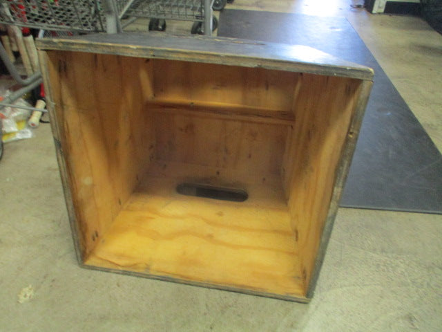 Load image into Gallery viewer, Used 18&quot; X 17&quot; Fitness Plyo Box
