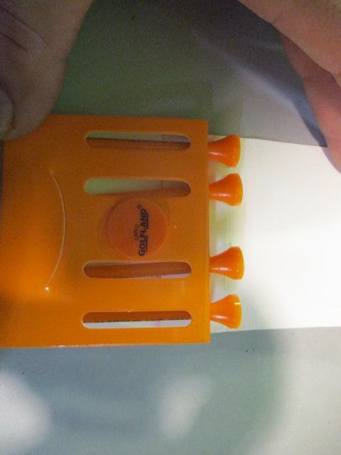 Load image into Gallery viewer, Used Carl&#39;s Golfland Pack Of 4 Golf Tees
