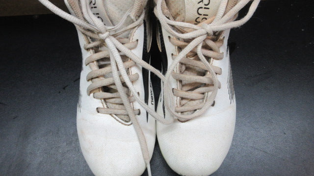 Load image into Gallery viewer, Used New Balance Rush V4 Jr Lacrosse Cleats - Size 2
