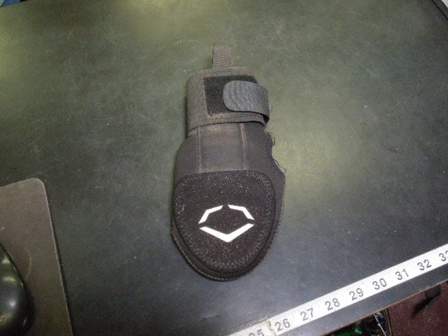 Load image into Gallery viewer, Used Evoshield Sliding Mitt in Black Size Youth
