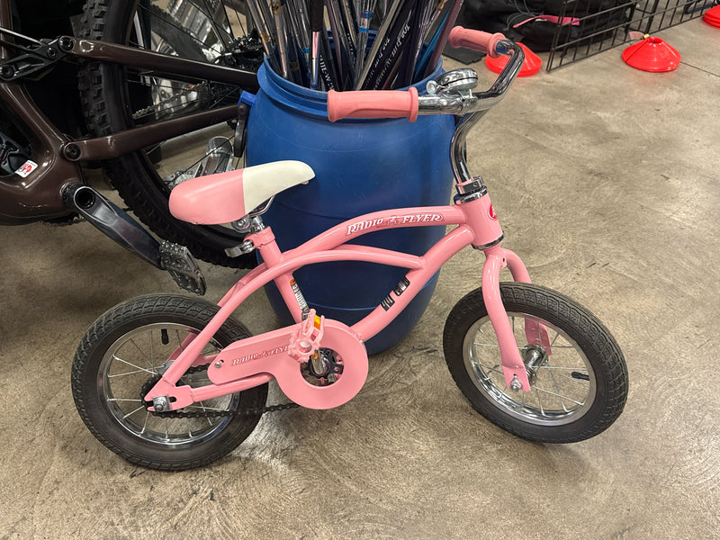 Load image into Gallery viewer, Used Radio Flyer Girls 12" Bicycle with Bell
