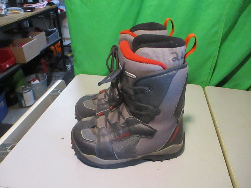 Load image into Gallery viewer, Used Salomon Thermicfit Size Junior 2 Snowboard Boots

