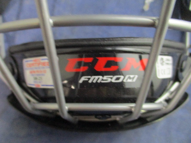 Load image into Gallery viewer, Used CCM FM50 Hockey Face Mask Size Medium
