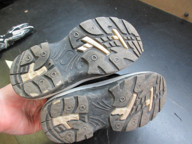 Load image into Gallery viewer, Used Dream Pairs Winter Snow Boots - Size Youth 11
