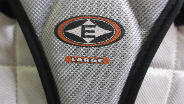 Load image into Gallery viewer, Used Easton Synergy 300 JR Hockey Shoulder Pads - Youth Large
