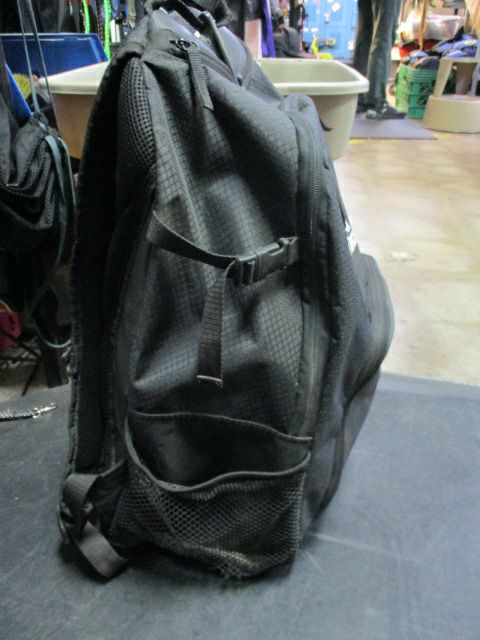 Load image into Gallery viewer, Used Mizuno Baseball/Softball Bag - Has Wear
