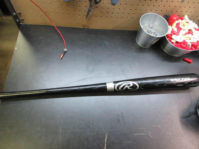 Load image into Gallery viewer, Used Rawlings Pro 34" Wood Bat
