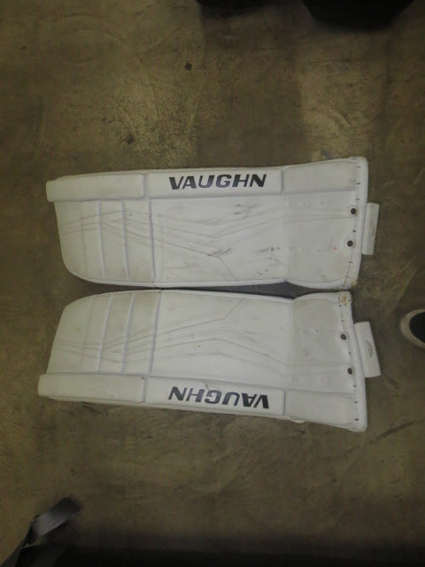 Load image into Gallery viewer, Used Vaughn Velocity Intermediate Goalie Leg Pads 31+2
