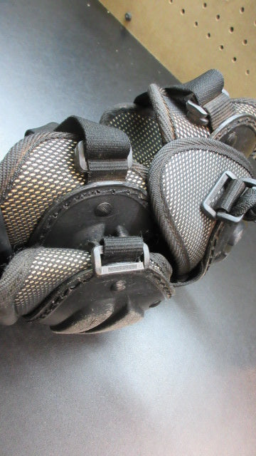 Load image into Gallery viewer, Used Adidas Catchers Shin Guards
