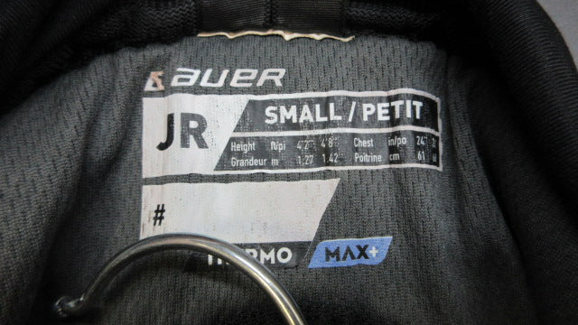 Load image into Gallery viewer, Used Bauer Vapor 3X Pro Hockey Shoulder Pads - Size JR Small
