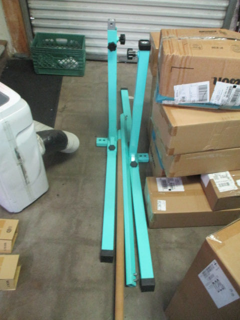 Used turquoise Kip Bar