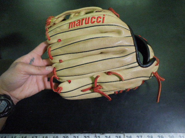 Load image into Gallery viewer, Used Marucci M Type Oxbow Series OX45A3 RHT 12" Glove
