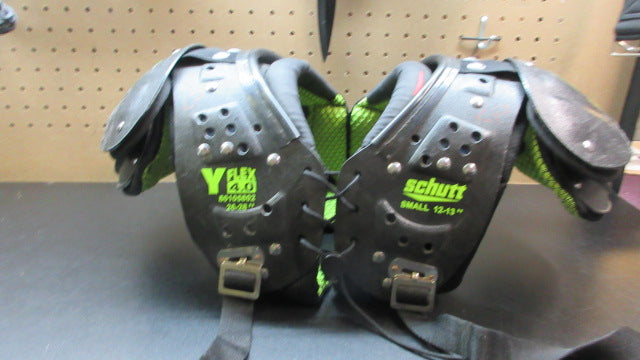 Load image into Gallery viewer, Used Schutt Y Flex 4.0 Youth Shoulder Pads - Size Small (26-28&quot;)
