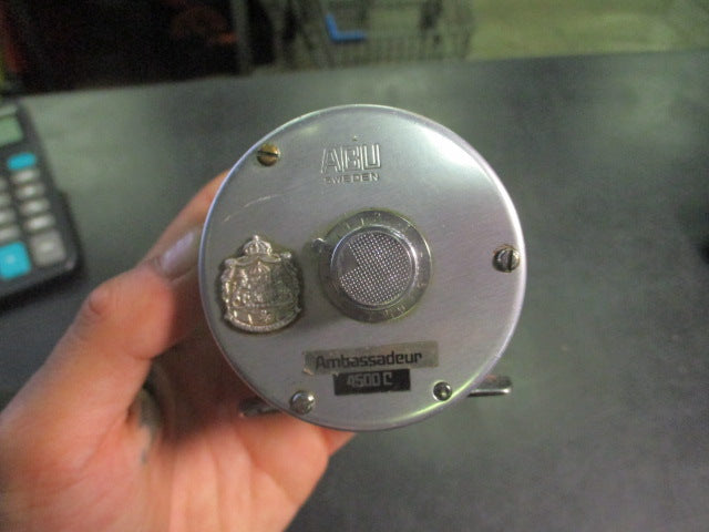 Load image into Gallery viewer, Vintage Abu Garcia Ambassadeur 4500C Baitcasting Fishing Reel
