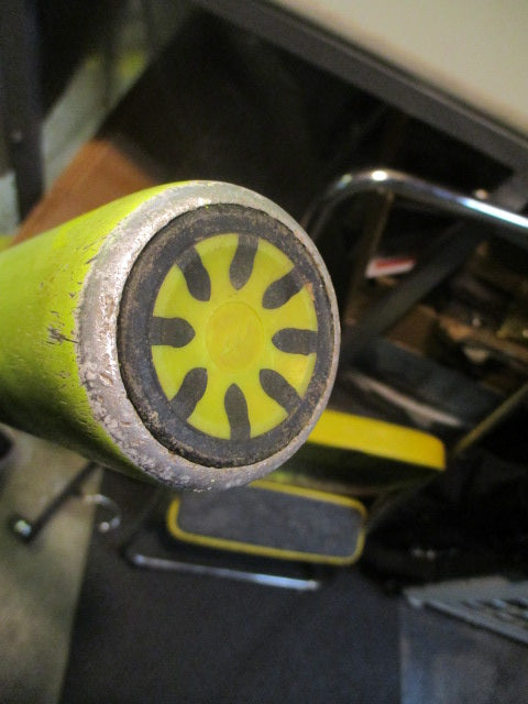 Used Worth Legit (-11) 30" USSSA Fastpitch Softball Bat