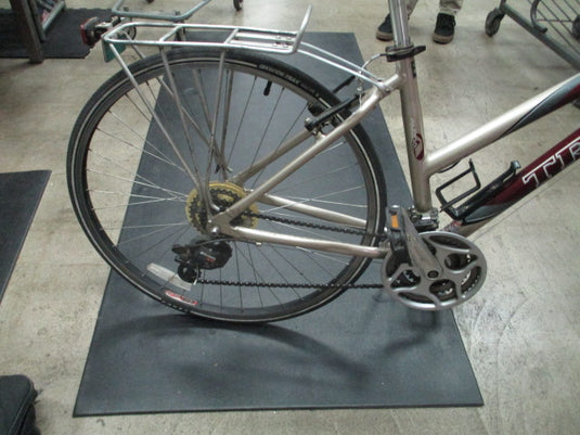 Used Trek Multitrack 7100 700C 21 Speed Bicycle