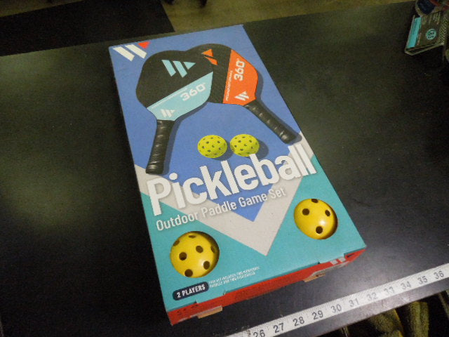 Load image into Gallery viewer, Like New Wildside Outdoor Pickleball Paddle and Ball Set
