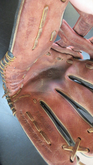 Used Custom 11" Glove - RHT