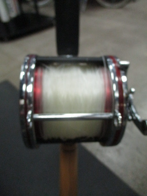 Load image into Gallery viewer, Used Masterflex Md 7766 W 6.5' Rod With PENN Senator 114HL Reel
