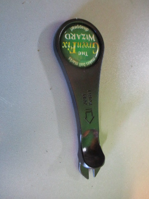 Load image into Gallery viewer, Used Green Fix Golf Divot Tool
