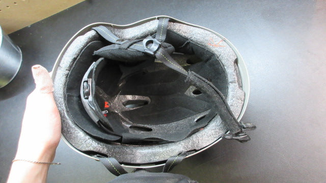 Load image into Gallery viewer, Used Giro Bevel Snowboarding Helmet - Size Large
