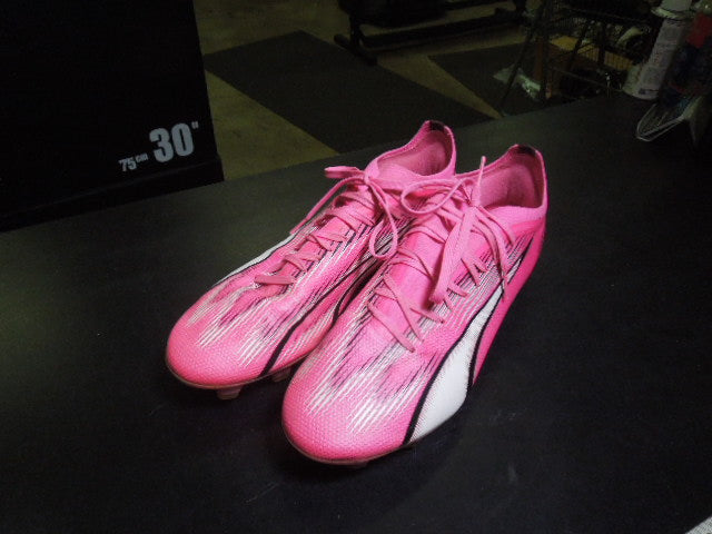 Load image into Gallery viewer, Used Puma Ultra Match Soccer Cleats Size 10
