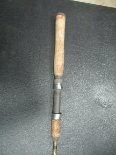 Used Shakespeare Agility 6 Foot Fishing Pole