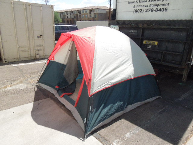 Load image into Gallery viewer, Used Ozark Trail 5-person Family Dome Tent
