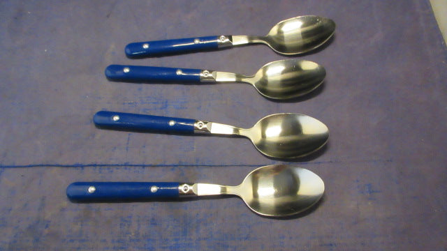 Load image into Gallery viewer, Used Coleman Max Stainless Steel Silverware Set - 4 forks, 4 knives, &amp; 4 spoons

