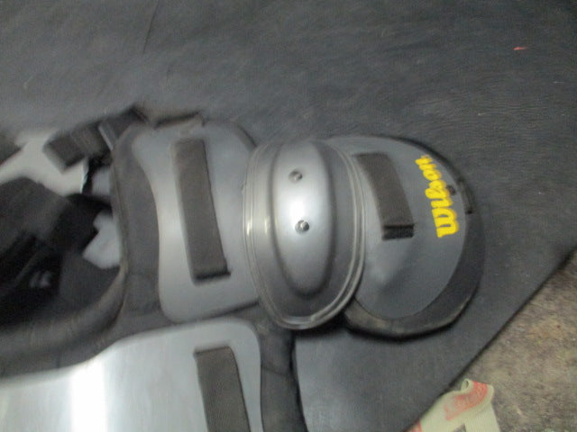 Load image into Gallery viewer, Used Wilson Fitted Adiult Umpire Chest Protector A3217
