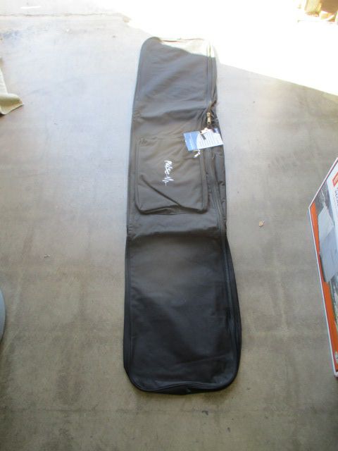 Load image into Gallery viewer, New Pulse Padded Adjustable Snowboard Bag
