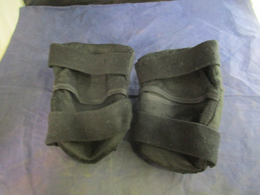 Used Triple Eight Knee Pads Size Junior