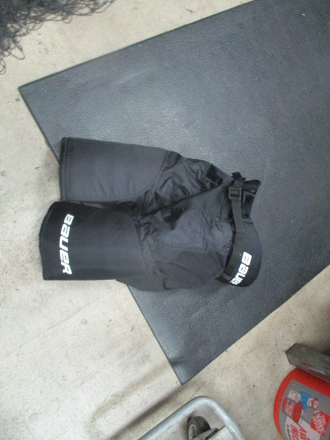 Load image into Gallery viewer, Used Bauer Lil' Sport Junior Large Hockey Breezers
