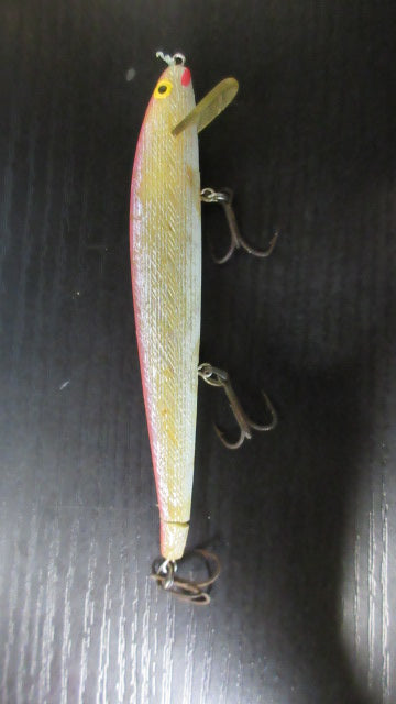 Load image into Gallery viewer, Used Pink &amp; Silver Fishing Lure - snapped on end
