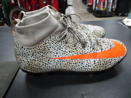 Used Nike Mercurial Size Youth 4 Soccer Cleats (Has Hole)