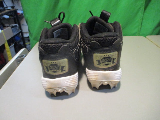 Used Under Armour BH Show Size Youth 5.5 Cleats