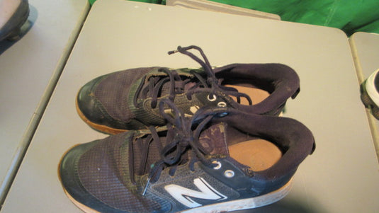 Used New Balance Turf Cleats Size 7