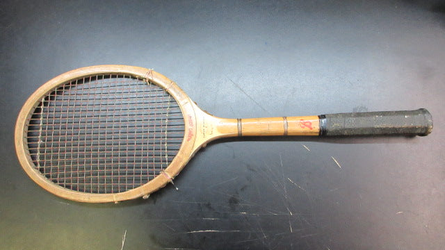 Load image into Gallery viewer, Used Vintage Bancroft Super Winner II Tennis Racquet

