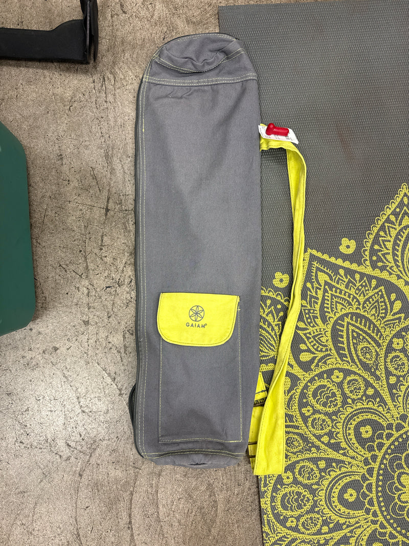 Load image into Gallery viewer, Used Gaiam Yoga Mat w/ Carry Bag

