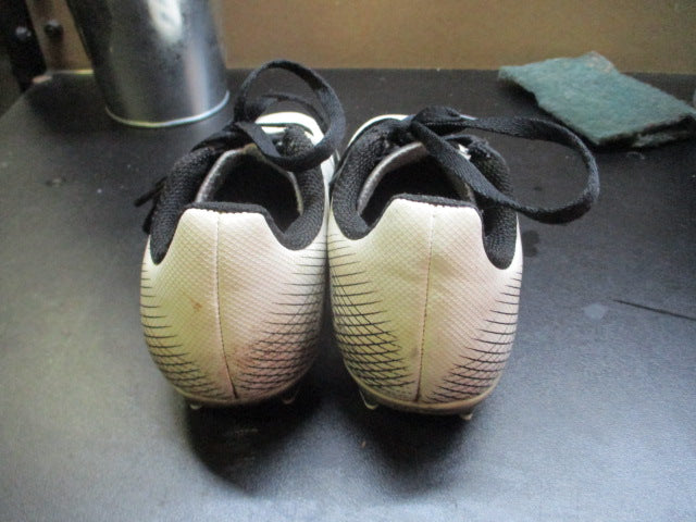 Load image into Gallery viewer, Used Adidas Soccer Cleats Youth Size 10.5K
