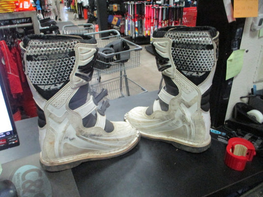 Used Fly Racing Maverick MX Boots Size Youth 4