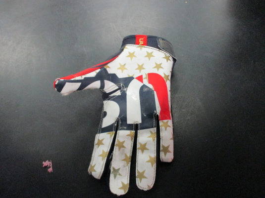 Used Under Armour UA Size Youth S/M Single Football Glove - RH