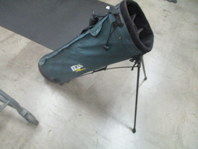 Load image into Gallery viewer, Used IZZO Delight 300 Golf Hand Stand Bag W/ Strap
